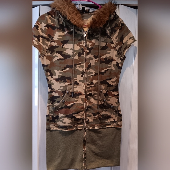 Zip-Up Camouflage Mini Dress (NWT) - Picture 3 of 6